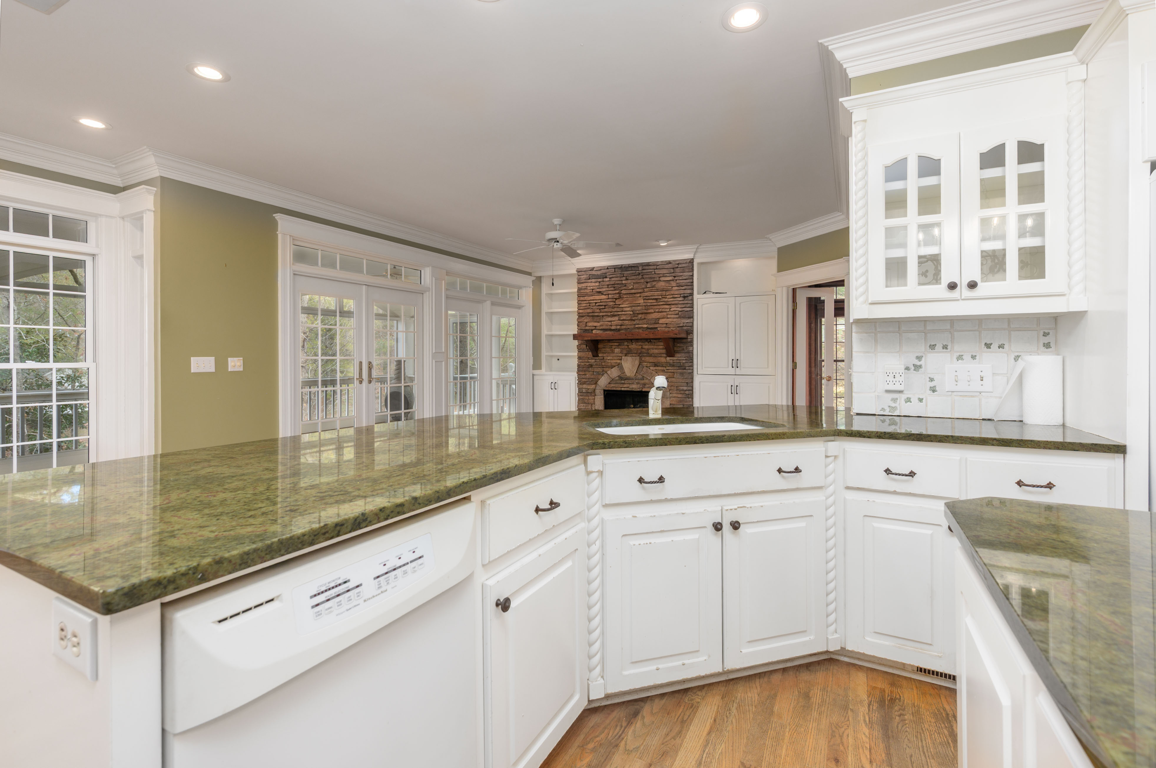 273 Reynolds Drive image 27